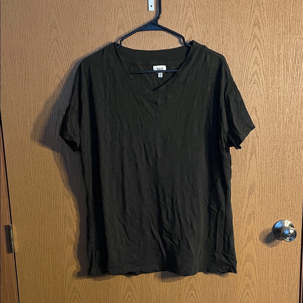 Buckle BKE Women's Dark Green Short Sleeve Oversized V-Neck Tee